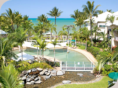 Coral Sands Beachfront Resort